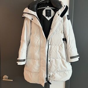 L - Canada Goose Bennett Black Label Parka